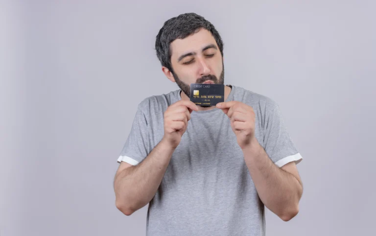 Las 5 mejores tarjetas de crédito para personas de bajos ingresos