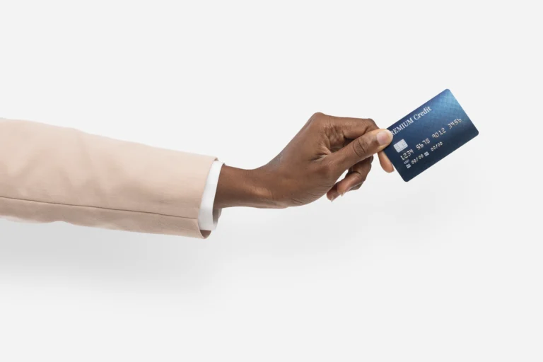 ¡Lea antes de solicitar esta tarjeta de crédito ABANCA!